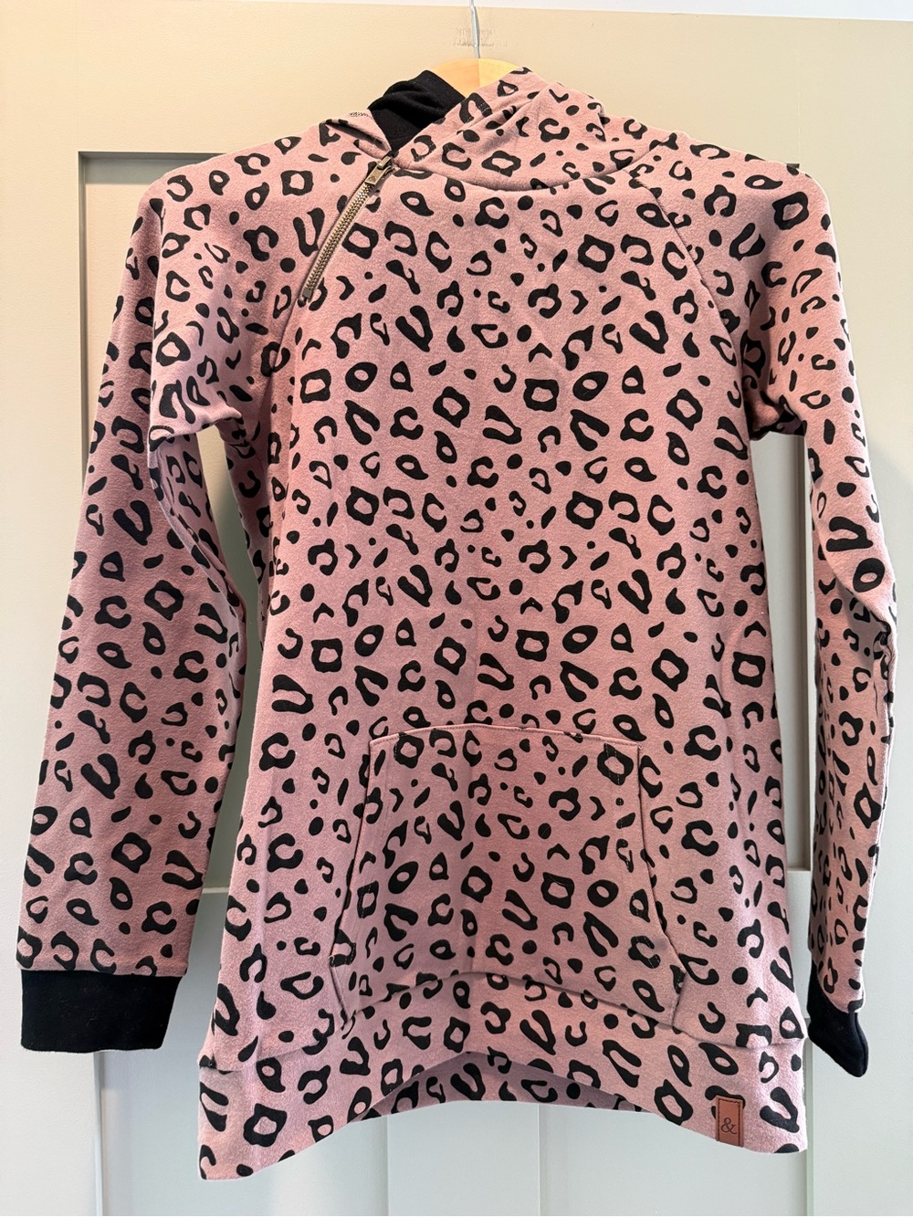 AMPERSAND AVE Taupe & Black Leopard DoubleHoodie